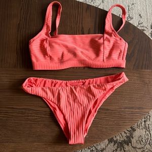 Billabong bikini, size M